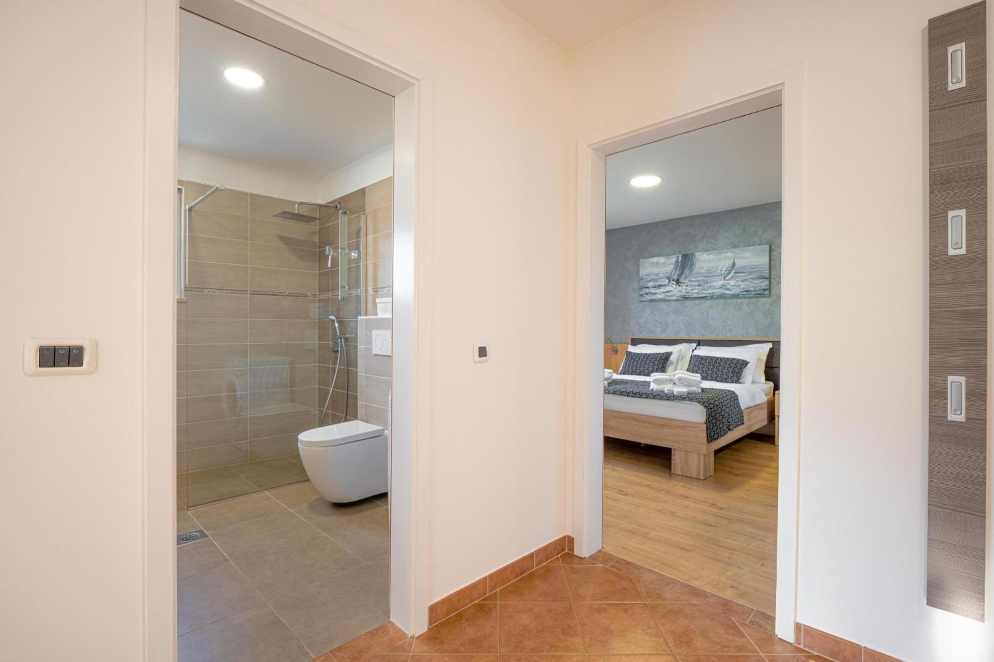 Villa Beauty With Heated Pool And Jacuzzi Kanfanar Exterior photo