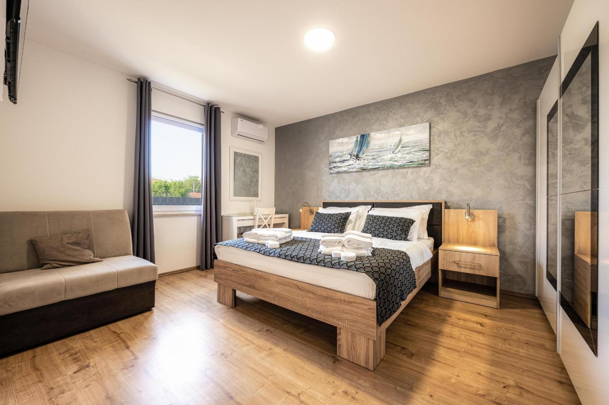 Villa Beauty With Heated Pool And Jacuzzi Kanfanar Exterior photo